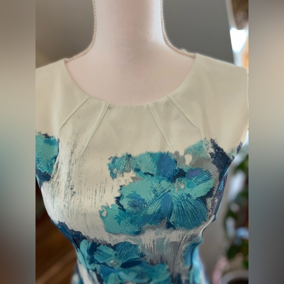 Elie Tahari Dresses & Skirts - Elie Tahari dress